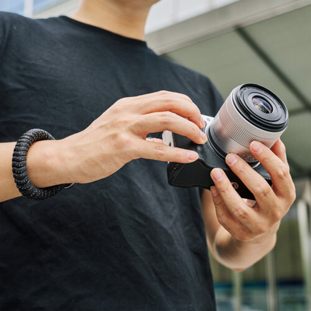 SmallRig Leather Half Case Kit for Canon EOS R50 V with Grip Enhancement, Full Port Access & Wrist Strap | 5431 | 5432 | 5433