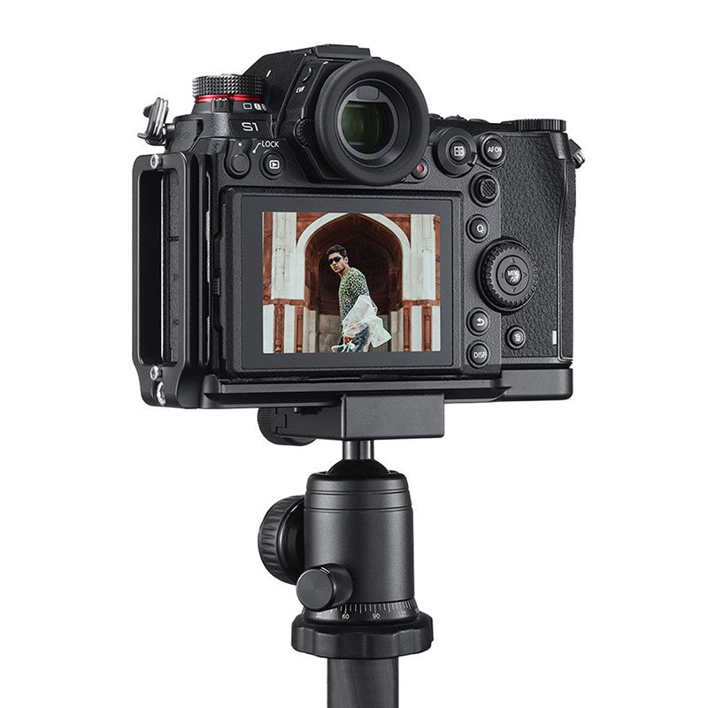 UURig by Ulanzi R026 Quick Release L Plate for Lumix S1 / S1R DSLR Camera Cage Rig Holder Handle Grip Extension Microphone Bracket Light