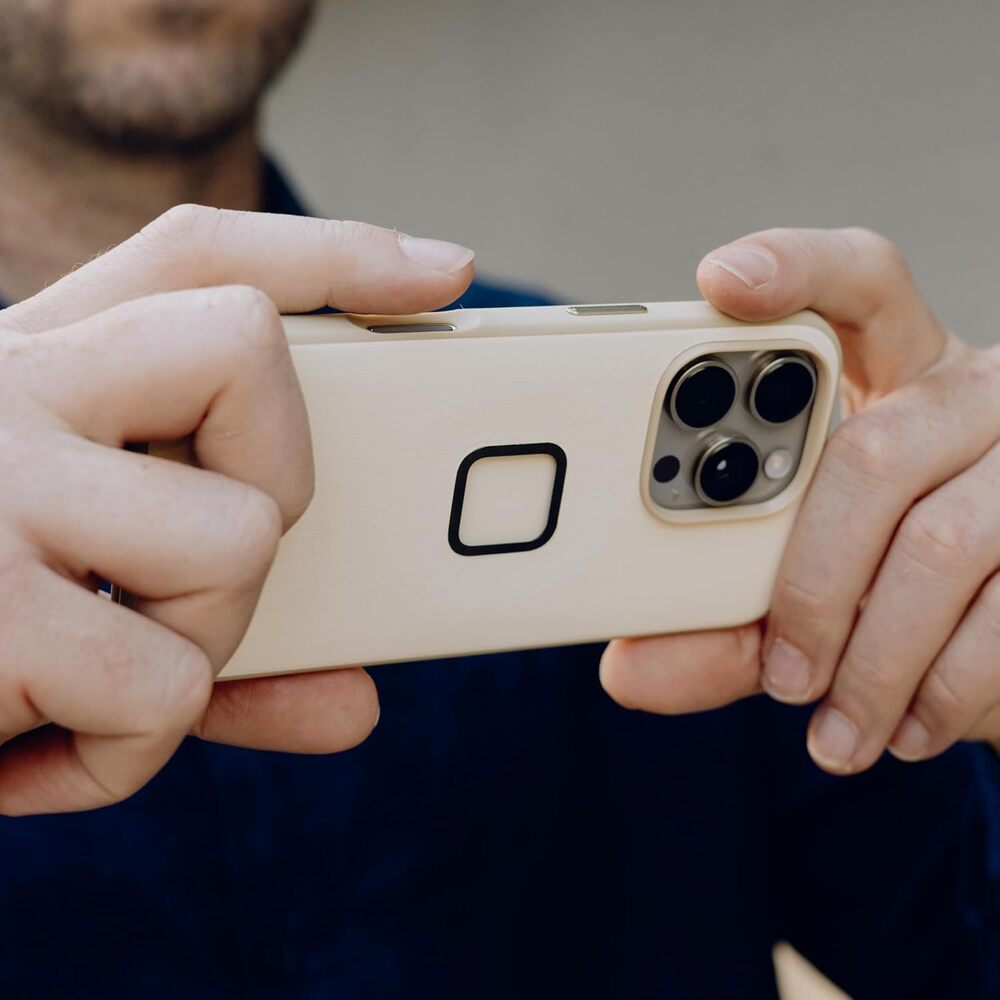 Peak Design iPhone 16 Pro / Pro Max Everyday Case