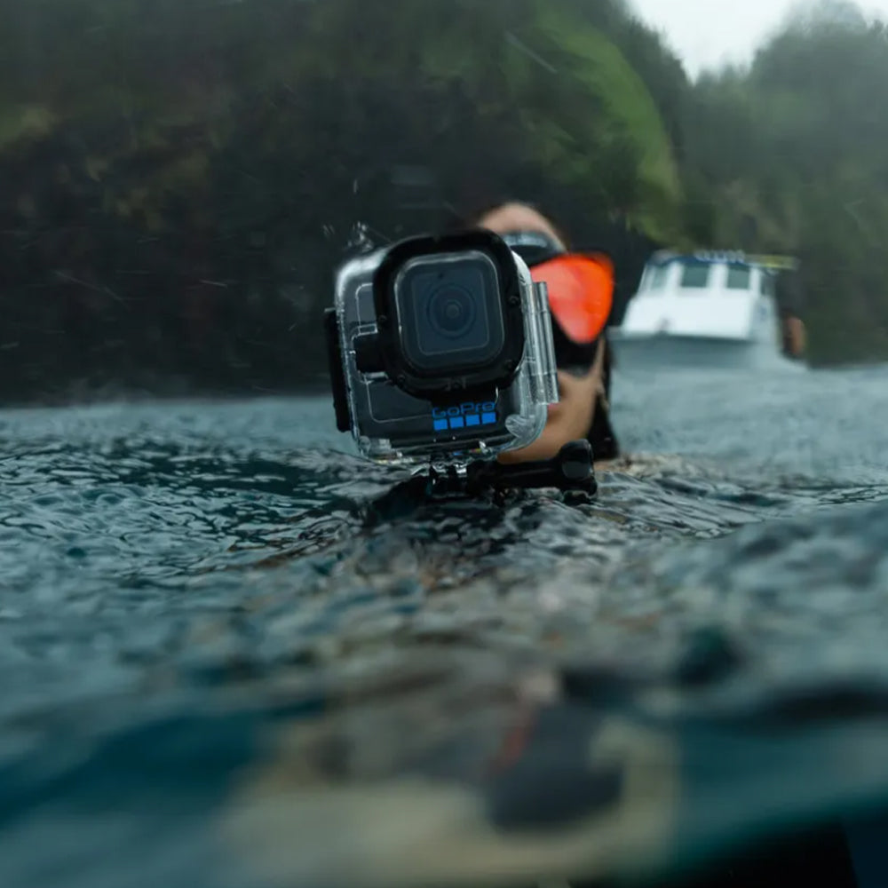 GoPro Dive Cage Protective Housing with Max 60m / 196ft Waterproof, Flat Glass Lens and Built-In Buttons for HERO 11 BLACK Mini Action Camera | AFDIV-001