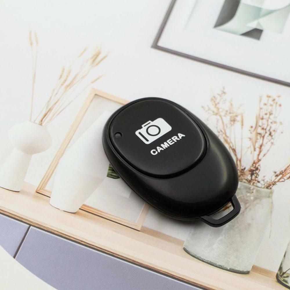 Ulanzi P1 Wireless Shutter Bluetooth Remote Control with 10m Max Range for Smartphone Camera Selfie Stick