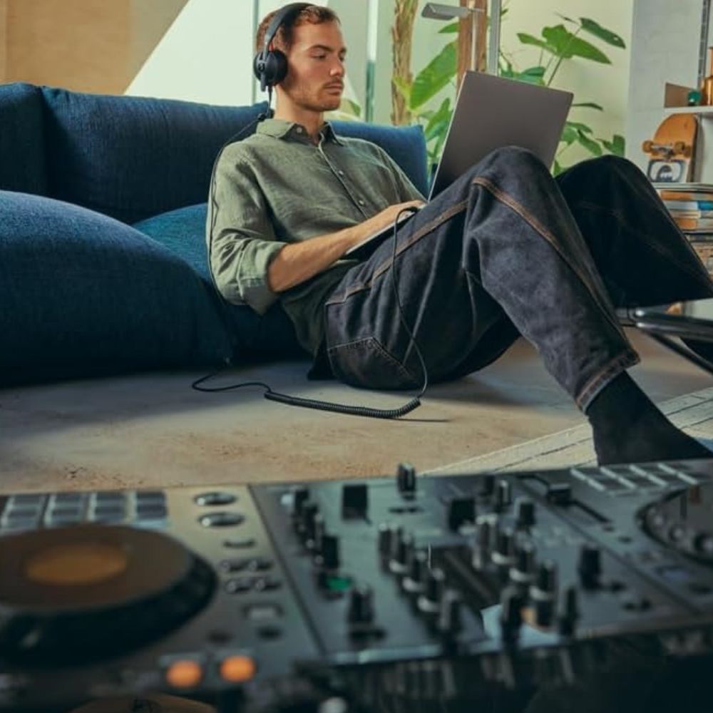 RODE NTH-50 Professional On-Ear Wired DJ Headphones with 40mm Dynamic Drivers, Hi-Fi Audio, Comfortable Design, Passive Noise Isolation for Filmmakers, Creators and Musicians