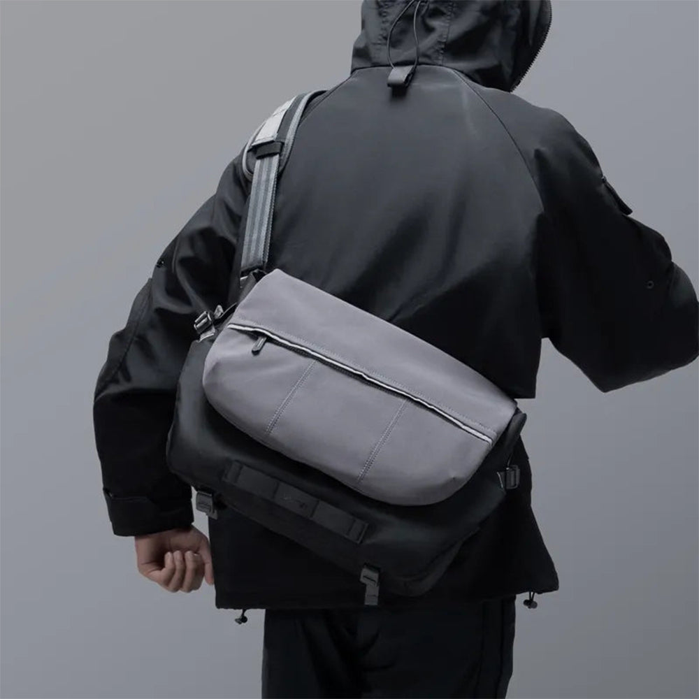 Ulanzi TE88 15L Camera Shoulder Bag with Quick Draw Dual Zippers, Splashproof, Detachable & Bottom Straps, Quick-Release Buckle, Drop-In Pocket, Divider for Camera, Batteries, Smartphone Laptop Storage | B167