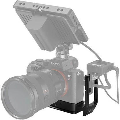 SmallRig Dedicated L-Bracket with Leather Grip and 1/4"-20 Screw, Extendable Side Plate, Multiple 1/4”-20 Threaded Holes and Strap Slot for Sony Alpha 7 III / 7R III and Alpha 9 Mirrorless Camera 2122D