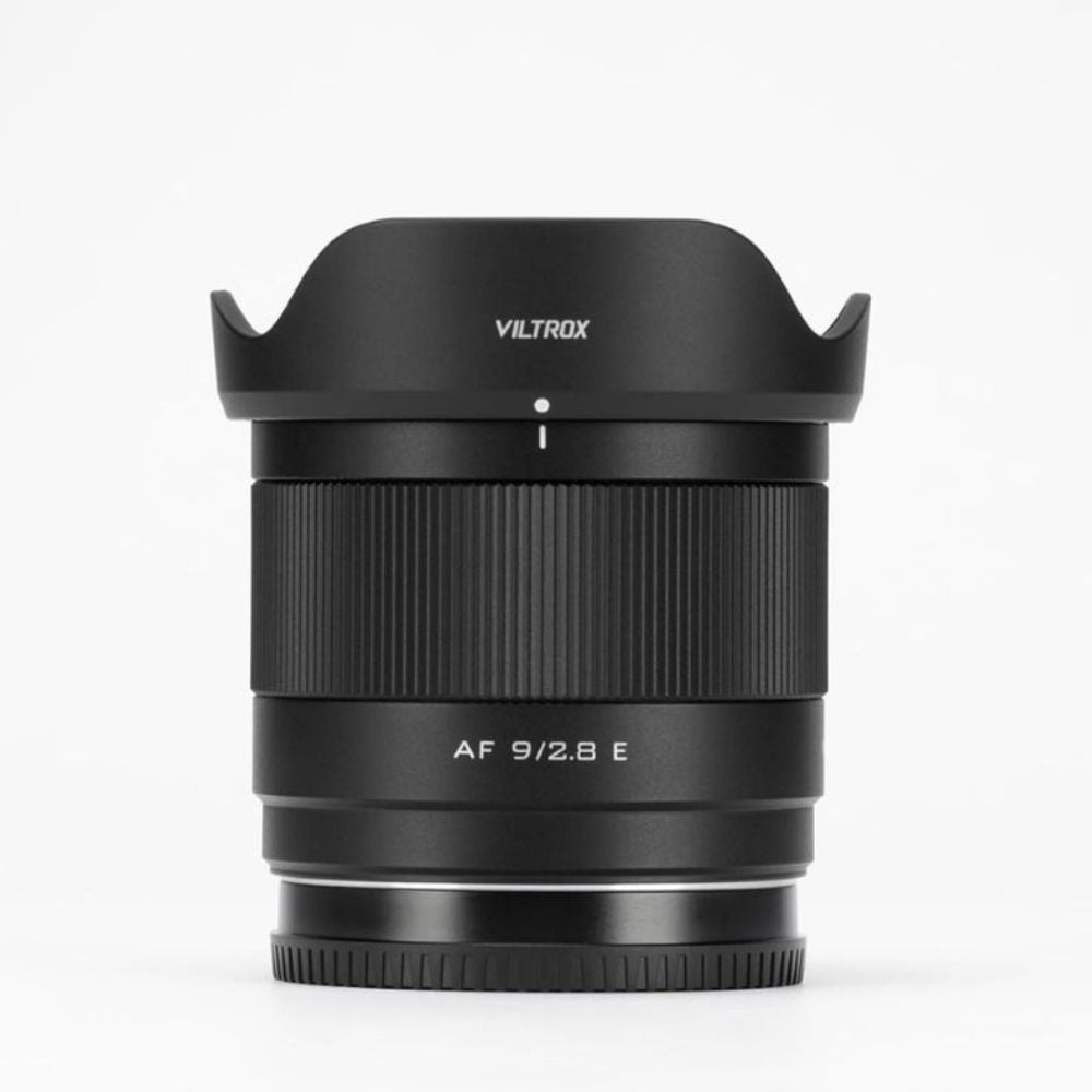 Viltrox AF 9mm F2.8 Air Series FE Full-Frame Prime Lens for Sony E-Mount APS-C Ultra-Wide View Angle with STM Autofocus Motor for FX30, ZV-E10 ZV-E10II, A6700, A6600, A6500, A6400, A6300, A6100 Mirrorless Cameras