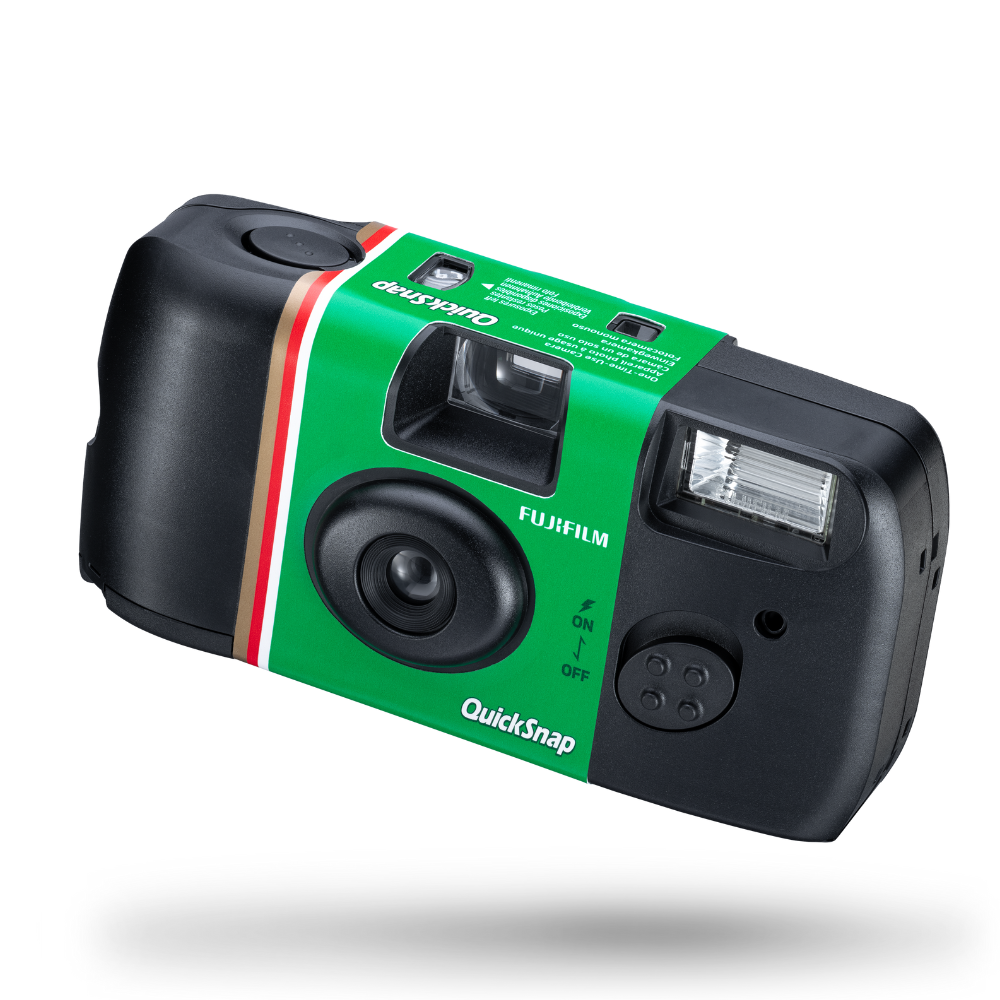 Fujifilm QuickSnap Flash Disposable Camera with Fujicolor Superia X-TRA 400 Film, 35mm Format, 400 ISO & 27 Exposure Shots