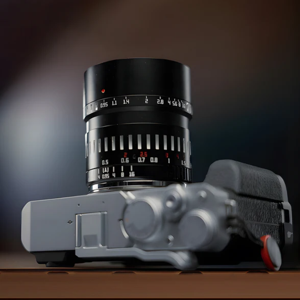 TTArtisan 50mm F/0.95 APS-C Format Portrait Prime Lens for Sony E | Nikon Z | M43 | Leica L | FUJIFILM X | Canon RF Mount Mirrorless Cameras Large Aperture MF Manual Focus Full Metal Body for Dreamy Bokeh & Low Light Photography