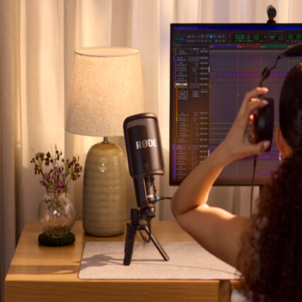 [CLEARANCE] RODE NTUSB+ Cardioid Condenser USB Type-C Microphone with On-Board Controls, Internal DSP by APHEX and Revolution Preamp for Podcasting, Live Streaming, Voice Over and Audio Recording