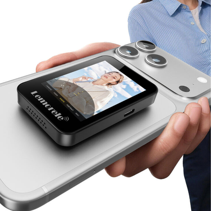 LEMORELE R600 Mini 2.4" MagSafe Selfie Monitor LCD Screen 600mAh HD Magnetic Smartphone Preview Screen