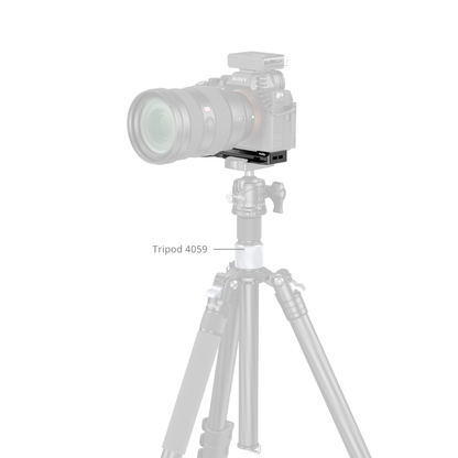 Smallrig Baseplate Mount Plate with AirTag Slot for Sony A7 V / A7R V / A7 IV / A7S III / A7R IV / A1 | 6033