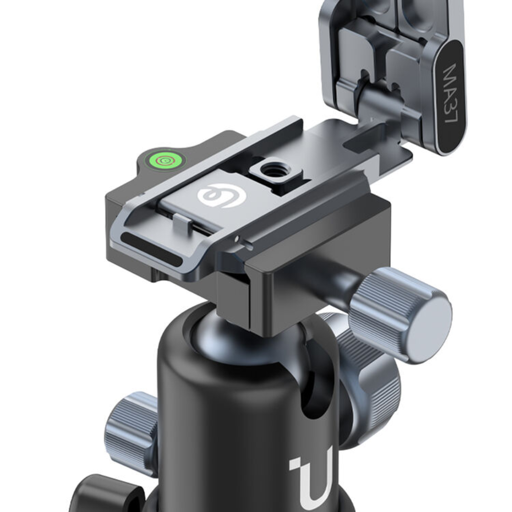 ULANZI MA37 Quick Release Mini Tripod with Magnetic Mount for DJI Osmo Action Cameras