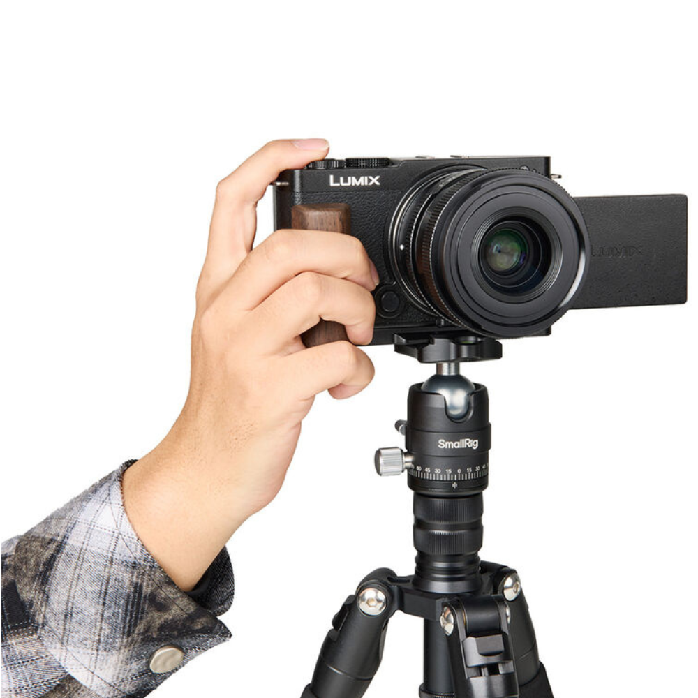 SmallRig L-Shape Camera Grip for Panasonic LUMIX S9 with Arca-Type Quick Release Base Plate and Silicone Handle | 4517
