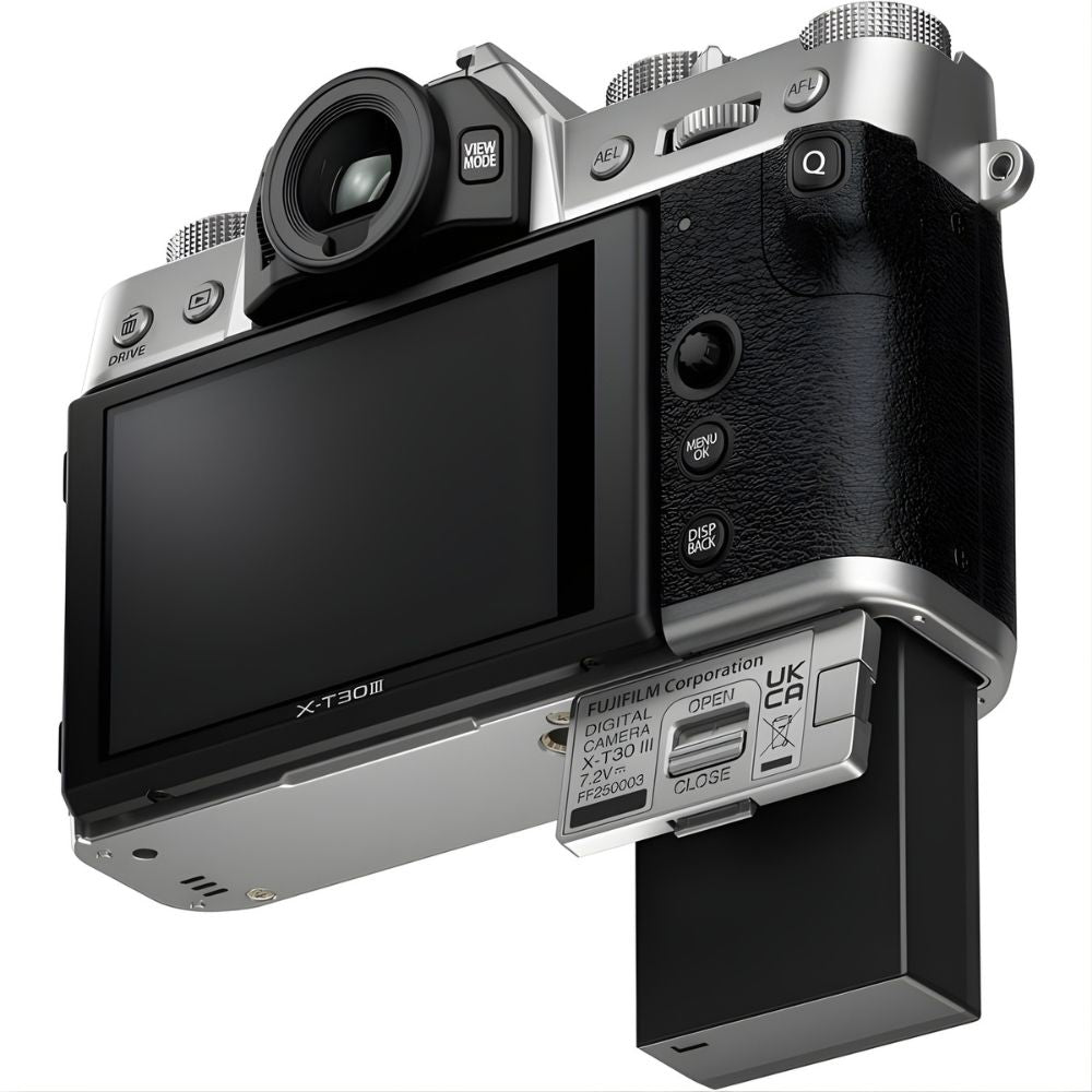 FUJIFILM X-T30 III Mirrorless Camera with XC 13-33mm f/3.5-6.3 OIS Lens - Silver