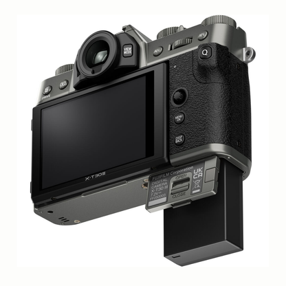 FUJIFILM X-T30 III Mirrorless Camera with XC 13-33mm f/3.5-6.3 OIS Lens - Charcoal Silver