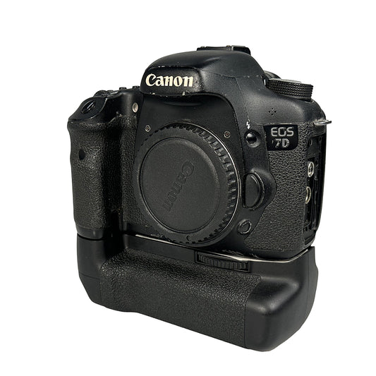 [PRE OWNED] Canon 7D Mark I DSLR Camera (2nd Hand) Used Body Only 18 Megapixel, APS-C CMOS Sensor, 1080p HD Video, 3.0" Clear View II LCD Screen Display and Wireless Flash Control