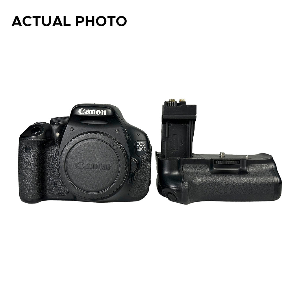 [PRE OWNED] Canon EOS 600D DSLR Camera (2nd Hand) 18 Megapixel, APS-C CMOS Sensor with Used EF-S 18-55mm MF / EF-S 55-250mm AF Lenses, 1080p 30fps Video, 3.2" Articulating LCD Screen Display and Live View Mode