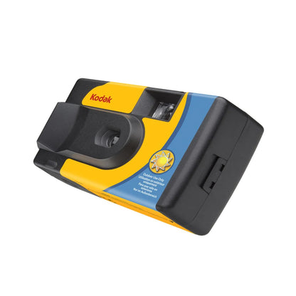 KODAK SUC Daylight / FunSaver Disposable Analog Film Camera with 39 / 27 Exposures Shots, 27 + 12 Sheets, 800 ISO, 35mm Film Format and C-41 Print Process for Point and Shoot Photography