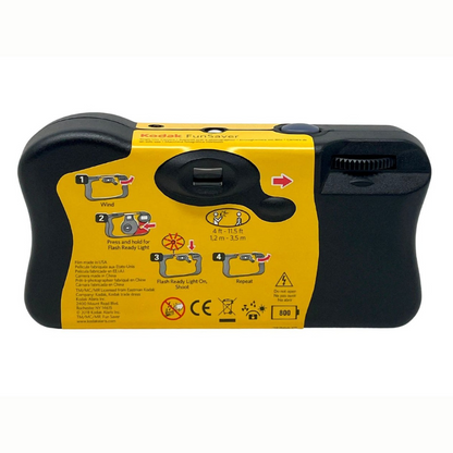 KODAK SUC Daylight / FunSaver Disposable Analog Film Camera with 39 / 27 Exposures Shots, 27 + 12 Sheets, 800 ISO, 35mm Film Format and C-41 Print Process for Point and Shoot Photography