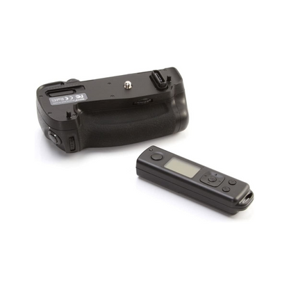 Meike MK-DR750 PRO Power Battery Grip with EN-EL15 Battery Slot, AA/LR6 Tray, Vertical Grip Orientation, Alternate Shutter Release and AE/AF Lock Button and 2.4Ghz Remote Control for Nikon D750 DSLR Camera