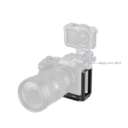 SmallRig L‑Shaped Mount Plate w/ AirTag Slot for Sony A7 V / A7R V / A7 IV / A7S III / A1 / A7R IV