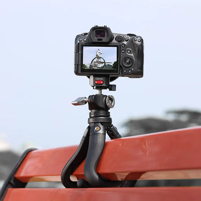 [CLEARANCE] Ulanzi MT-68 Claw Quick Release Flexible Tripod with Detachable 360° Panoramic Ball Head, Cold Shoe and 1/4" Screw Mount, 3kg Max. Load Capacity for Smartphones, DSLR, SLR, Mirrorless, Compact, Panoramic, and Action Cameras | T061CNB1