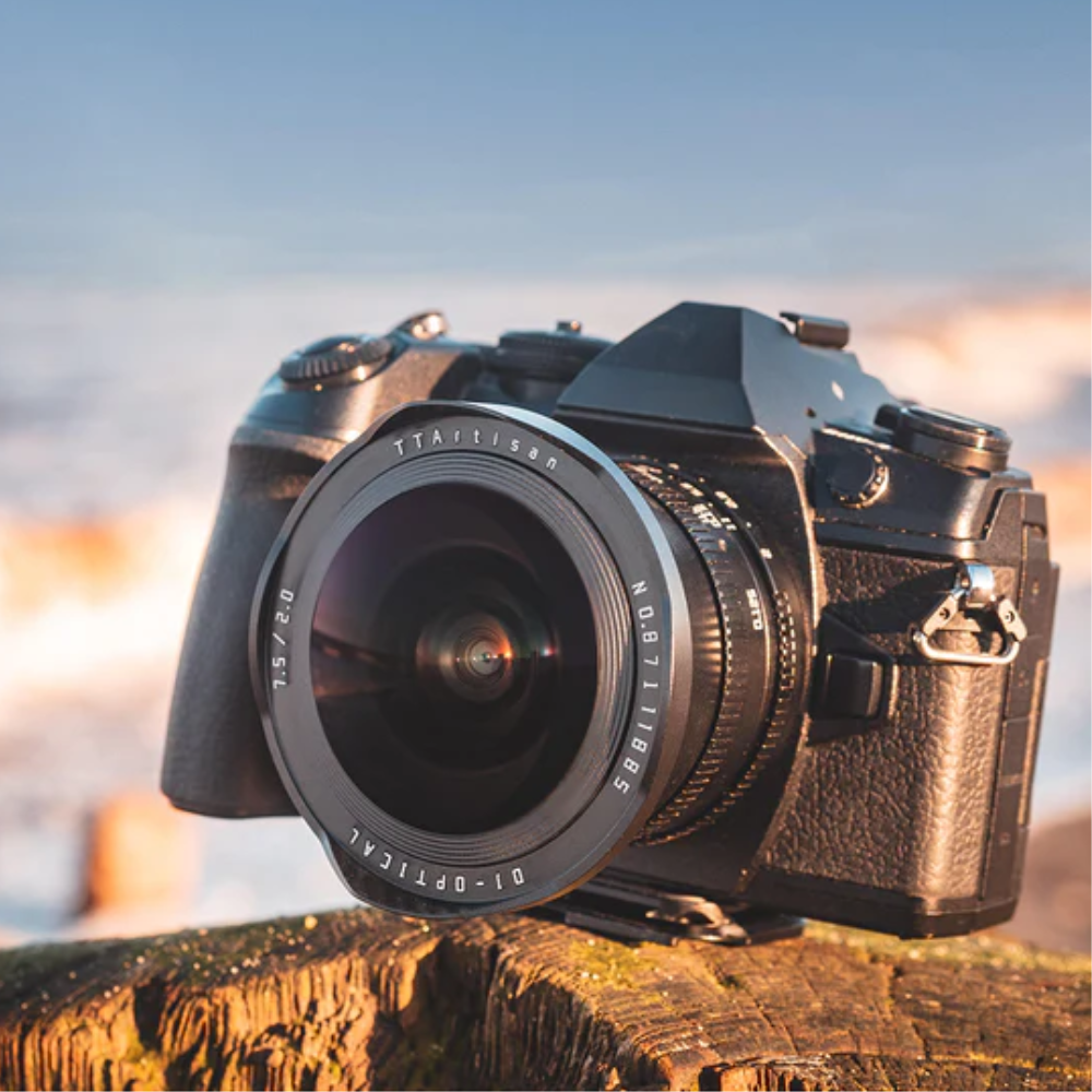 TTArtisan 7.5mm f/2.0 APS-C Format Fisheye Lens Sony E | Nikon Z | M43 | Leica L | FUJIFILM X | Canon RF Mount Circular Large Aperture 180° Ultra Wide Angle with Full Metal Body, MF Manual Focus Ring for Panoramic Landscape Photography