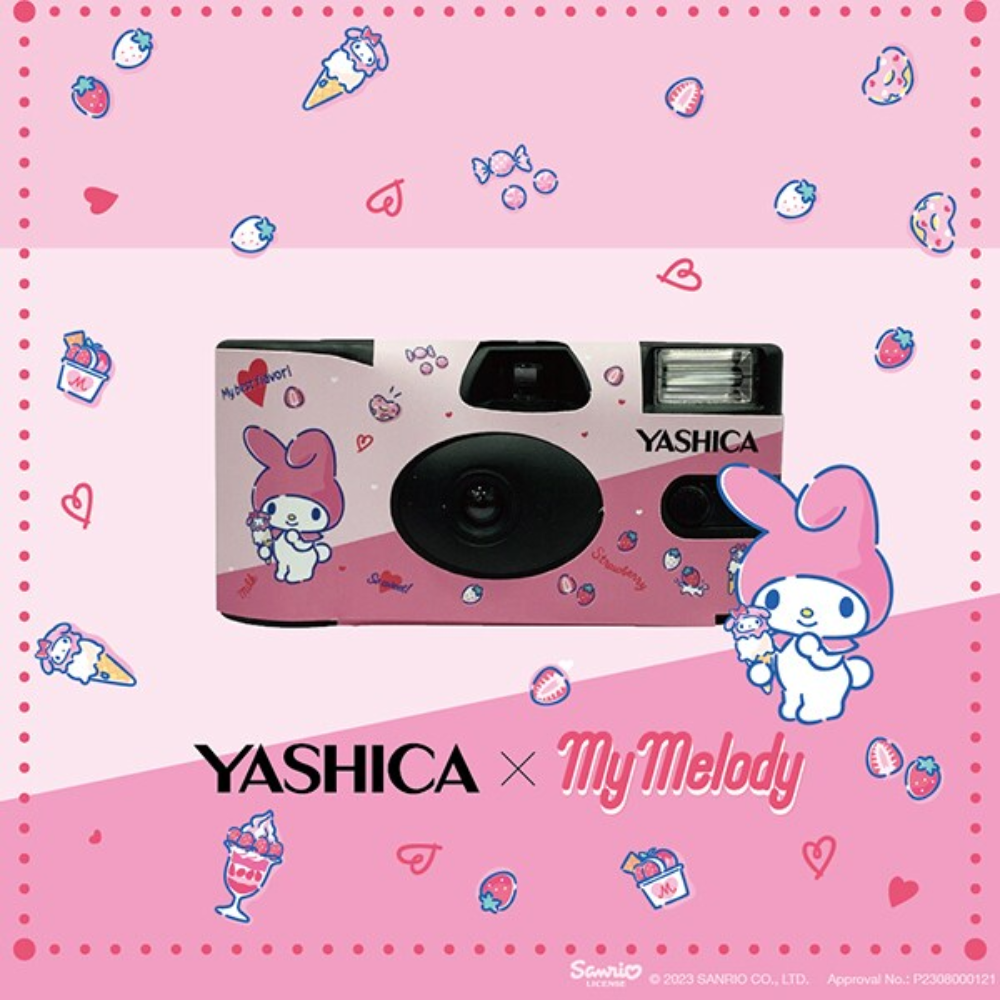 YASHICA x SANRIO Series 35mm ISO 400 F/11 Single Use Film Camera with 27 EXP Exposures for Color Prints and Photography