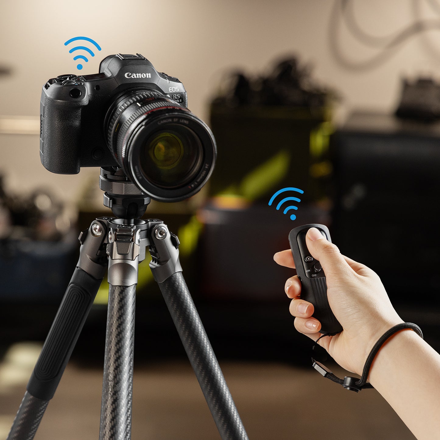 SmallRig Rechargeable Wireless Remote Controller with Velcro Strap Mounting on Gimbal, Handles Compatible with Sony ZV-E10 ZV-1F ZV-1 II A6700 A6600 A6400, Canon M6 Mark II M50 SR-RG2 4551 & Nikon Z50II for Vlogging Photography | 5207
