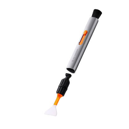 [CLEARANCE] K&F Concept Camera Lens Cleaning Pen Accessories with Fur Brush, Carbon Head, APS-C and Full-Frame Cleaning Swab | 1898