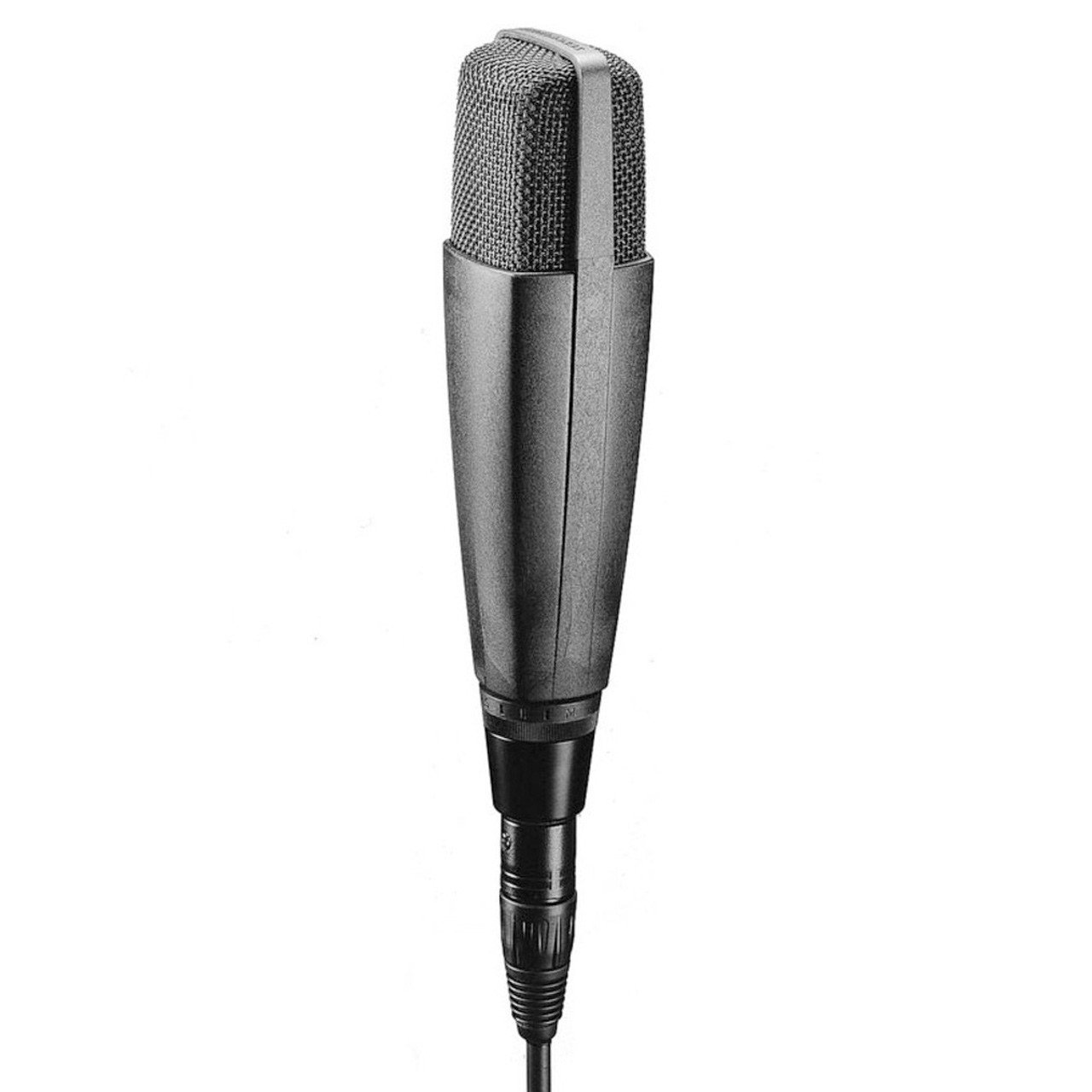 Sennheiser MD 421-II Cardioid Dynamic Microphone with Lock-On Stand Adapter 5-Position Bass Roll-Off