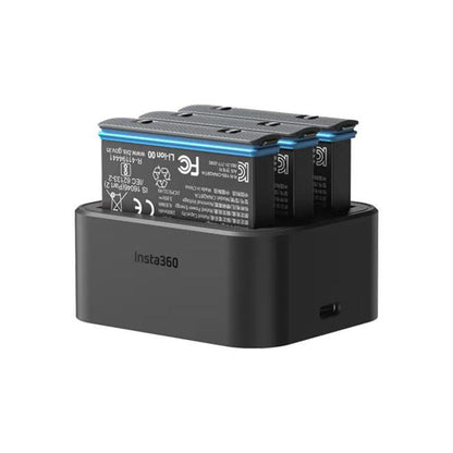Insta360 1800mAh Fast Charging Battery Charger Hub for X3 with USB Type-C Interface and LED Indicators | CINSAAQ/A